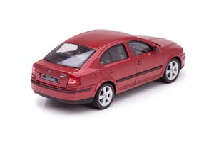 SKODA OCTAVIA 2004 КРАСНЫЙ МЕТАЛЛИК — фото 2