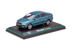 SKODA OCTAVIA 2004 M GREEN ISLAND — фото 9