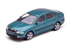 SKODA OCTAVIA 2004 M GREEN ISLAND