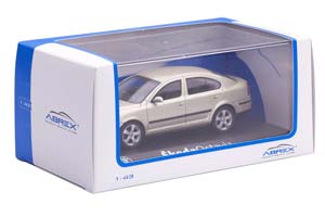 SKODA OCTAVIA (2004) SAHARA BEIGE — фото 12