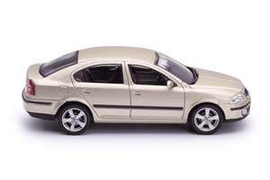 SKODA OCTAVIA (2004) SAHARA BEIGE — фото 6