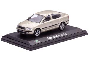 SKODA OCTAVIA (2004) SAHARA BEIGE — фото 10