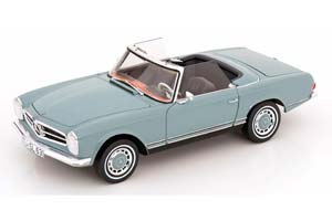 MERCEDES 280 SL PAGODE WITH REMOVABLE SOFTTOP LIGHTBLUE BLACK