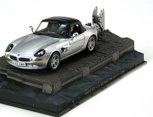 BMW Z8 JAMES BOND THE WORLD IS NOT ENOUGH SILVER — фото 1