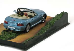 BMW Z3 JAMES BOND GOLDENEYE BLUEMETALLIC — фото 2