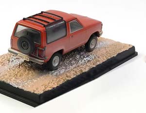 FORD BRONCO II JAMES BOND QUANTUM OF SOLACE 1984 RED — фото 2