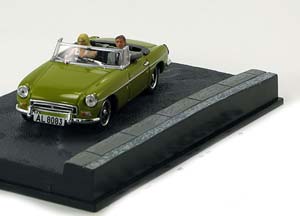 MG B JAMES BOND THE MAN WITH THE GOLDEN GUN YELLOWGREEN