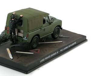 LAND ROVER SERIES III JAMES BOND THE LIVING DAYLIGHTS OLIVE GREEN — фото 2