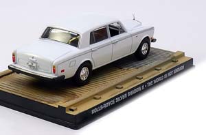 ROLLS-ROYCE SILVER SHADOW II JAMES BOND THE WORLD IS NOT ENOUGH WHITE — фото 2