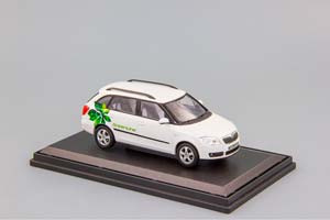 SKODA FABIA II COMBI (2007) WHITE GREEN LINE — фото 3