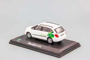 SKODA FABIA II COMBI (2007) WHITE GREEN LINE — фото 2