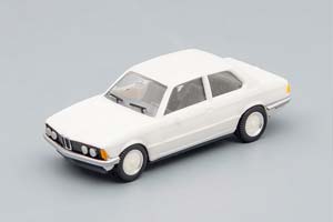 BMW 323I (E21), WHITE