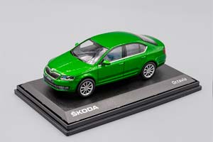 SKODA OCTAVIA III (2012), RALLYE GREEN METALLIC