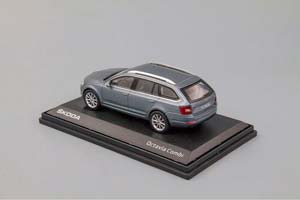 SKODA OCTAVIA III COMBI (2013) PLATIN GREY METALLIC — фото 2