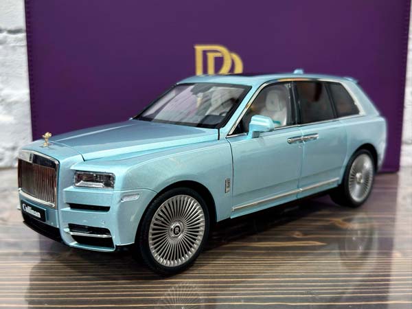 ROLLS ROYCE CULLINAN SILVER BLUE / РОЛЛС-РОЙС КУЛЛИНАН СЕРЕБРИСТЫЙ СИНИЙ