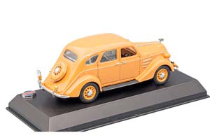 TOYODA AA SEDAN 1936 БЕЖЕВЫЙ — фото 2