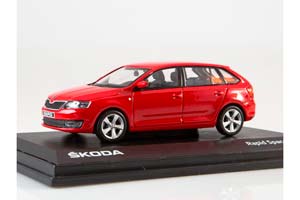 SKODA RAPID SPACEBACK (2013) — фото 4