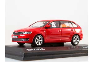 SKODA RAPID SPACEBACK (2013) — фото 9