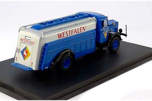 BUSSING 8000 FUEL TRUCK BLUE SILVER — фото 2