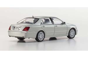 TOYOTA CROWN MAJESTA, PREMIUM SILVER — фото 2
