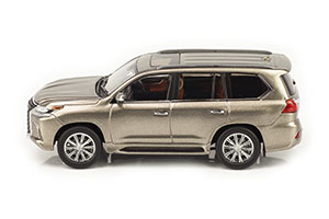 LEXUS LX570 2019 TITAN BEIGE METALLIC — фото 5