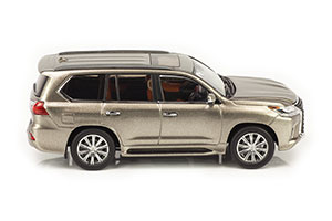 LEXUS LX570 2019 TITAN BEIGE METALLIC — фото 6