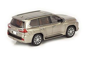 LEXUS LX570 2019 TITAN BEIGE METALLIC — фото 2