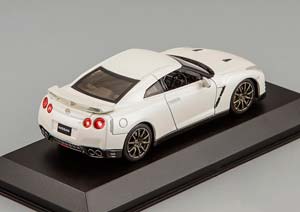 NISSAN GT-R R35 2014 WHITE — фото 2