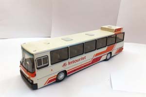 IKARUS INTURIST / ИКАРУС 250.70 ИНТУРИСТ (С ЭБЛЕМОЙ) БЕЖЕВЫЙ С КРАСНЫМИ ПОЛОСКАМИ КЛУБНИЧНЫЙ 1969-1996 — фото 9
