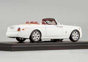 ROLLS-ROYCE PHANTOM DROPHEAD COUPE БЕЛЫЙ — фото 6