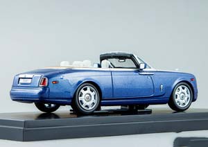 ROLLS-ROYCE PHANTOM DROPHEAD COUPE METROPOLITAN BLUE — фото 6