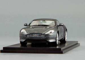 ASTON MARTIN DB9 (METEORITE SILVER INTERIOR: ARGENTO GREY) — фото 7