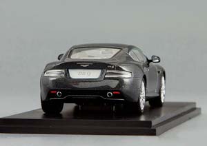 ASTON MARTIN DB9 (METEORITE SILVER INTERIOR: ARGENTO GREY) — фото 8