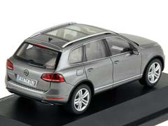 VW VOLKSWAGEN TOUAREG 2010 СЕРЫЙ МЕТАЛЛИК — фото 2
