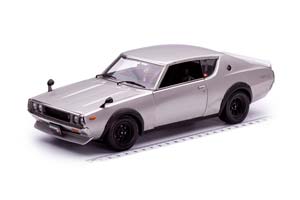 NISSAN SKYLINE 2000 GT-R (KPGC110) СЕРЕБРИСТЫЙ — фото 18