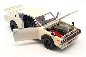 NISSAN SKYLINE 2000 GT-R KPGC110 WHITE — фото 3