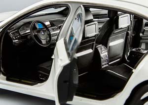 BMW F02 760LI 2010 BEIGE METALLIC — фото 12