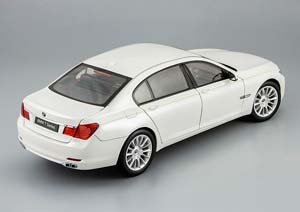 BMW F02 760LI 2010 BEIGE METALLIC — фото 4