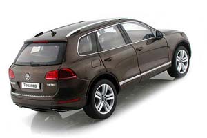 VW VOLKSWAGEN TOUAREG V6 FSI 2010 DARK BROWN METALLIC — фото 5