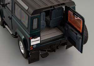 LAND ROVER DEFENDER 90 1984 GREEN METALLIC/BLACK — фото 12