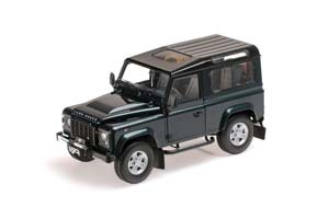 LAND ROVER DEFENDER 90 1984 GREEN METALLIC/BLACK