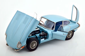 JAGUAR E-TYPE COUPE RHD 60 YEARS E-TYPE 1961 LIGHTBLUE-METALLIC — фото 3