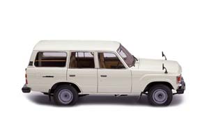 TOYOTA LAND CRUISER 60 БЕЛЫЙ — фото 12