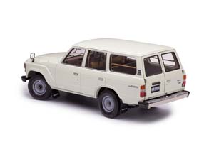 TOYOTA LAND CRUISER 60 БЕЛЫЙ — фото 11