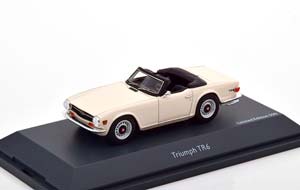TRIUMPH TR6 ROADSTER CREME-WHITE