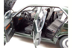 BMW E32 730I 1986 GREEN METALLIC — фото 4