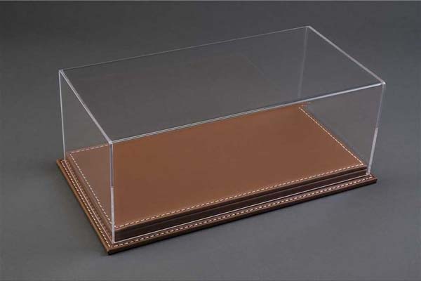 БОКС-ВИТРИНА ДЛЯ МОДЕЛЕЙ 1:12 BROWN LEATHER НАТУРАЛЬНАЯ КОЖА КОРИЧНЕВАЯ (510X240X180 ММ)