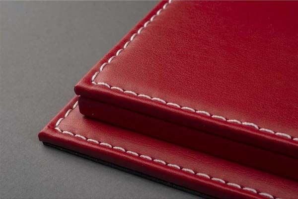 БОКС-ВИТРИНА ДЛЯ МОДЕЛЕЙ 1:12 RED LEATHER НАТУРАЛЬНАЯ КОЖА КРАСНАЯ (510X240X180 ММ) — фото 3