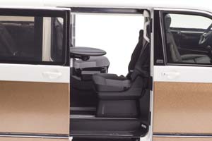 VW VOLKSWAGEN MULTIVAN T6.1 GENERATION SIX 2022 WHITE/BRONZE / VW VOLKSWAGEN MULTIVAN T6.1 ПОКОЛЕНИЕ SIX 2022 БЕЛЫЙ/БРОНЗОВЫЙ — фото 9