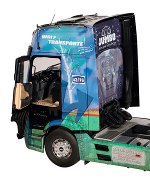 MERCEDES ACTROS GIGASPACE 4X2 TOWING VEHICLE WITH ILLUMINATION — фото 4
